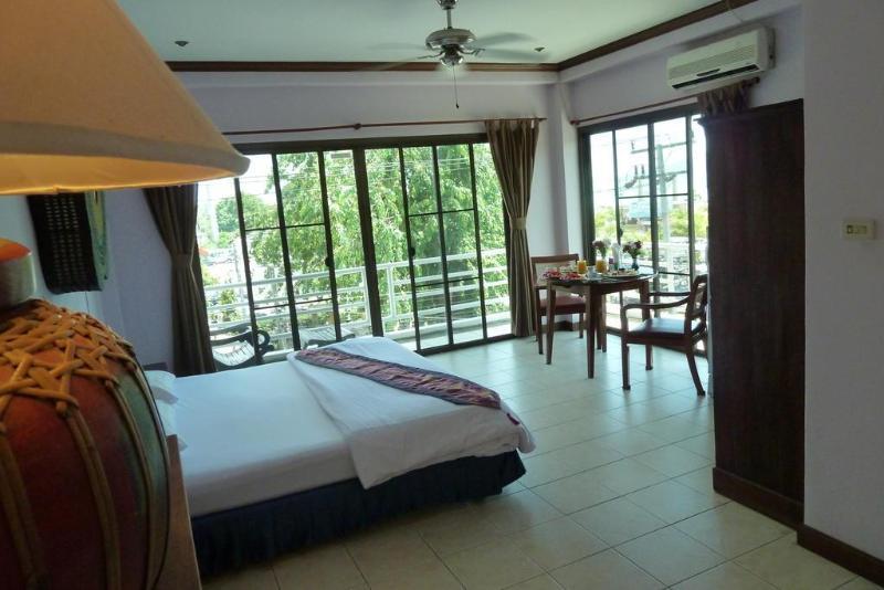 Supergreen Hotel Chalong Ngoại thất bức ảnh