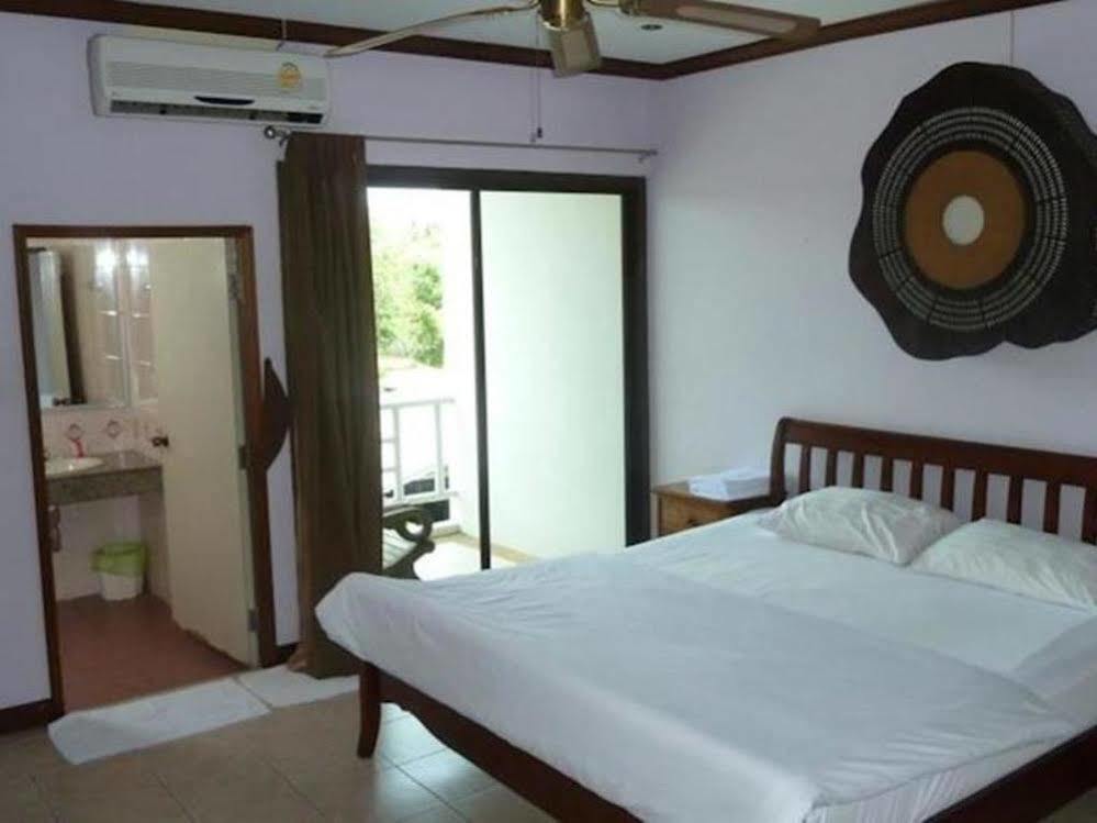 Supergreen Hotel Chalong Ngoại thất bức ảnh